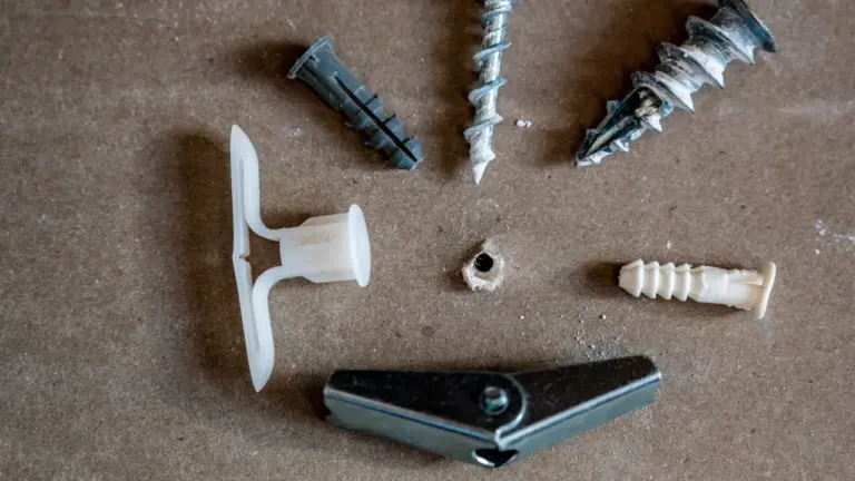 7 Best Drywall Anchors for Heavy Items in 2025: Ultimate Guide to Secure Mounting