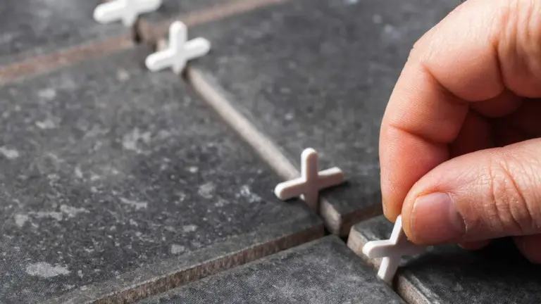 7 Best Tile Spacers for Even Gaps in 2025: Top Picks for Perfect Alignment